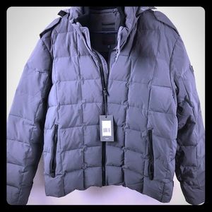 ‼️SOLD‼️Authentic Tumi men’s puffer coat